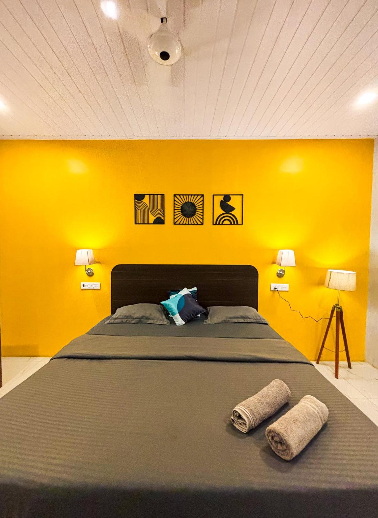 Traverse Luxe Hostel 帕罗林 外观 照片