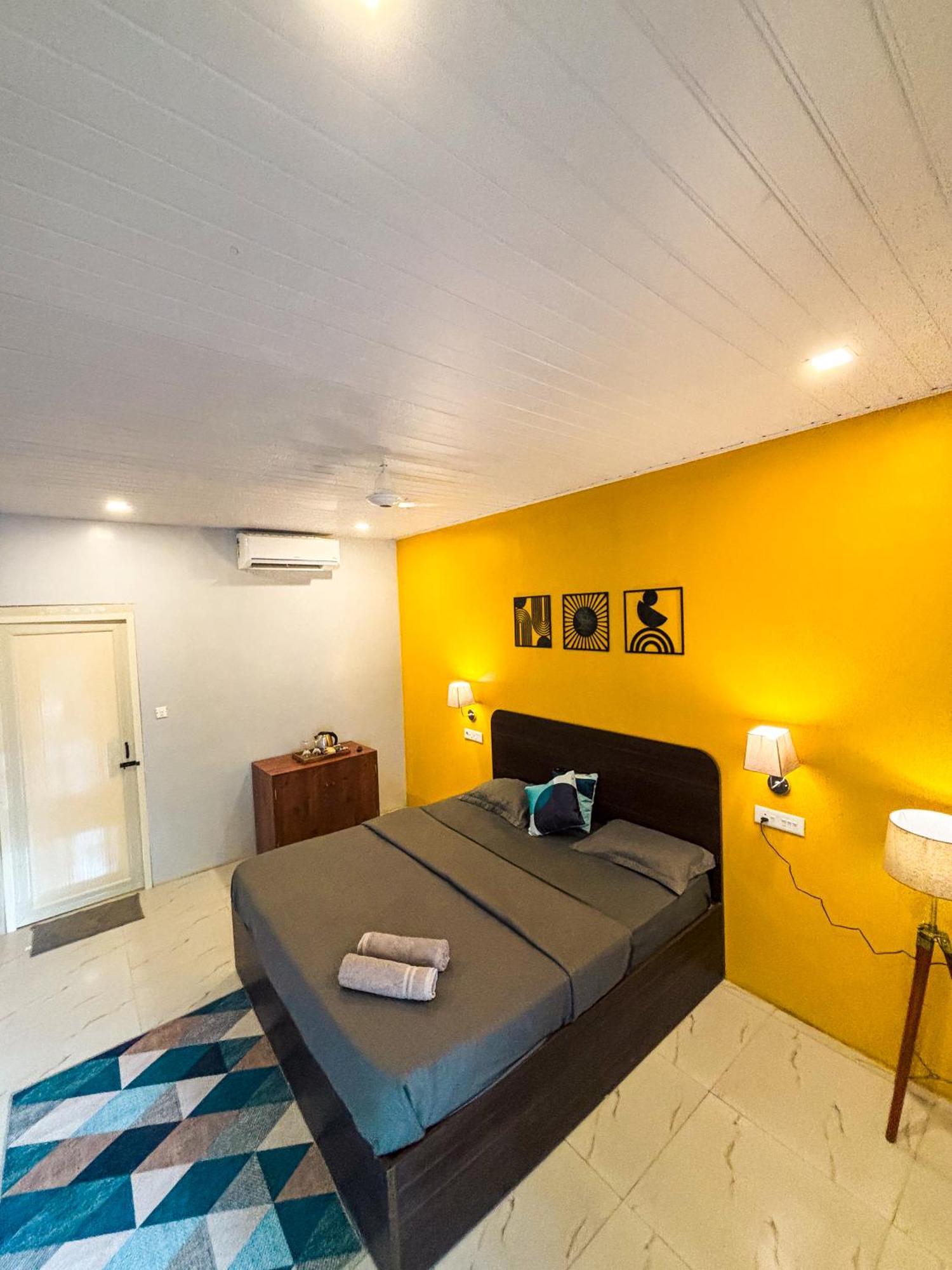 Traverse Luxe Hostel 帕罗林 外观 照片
