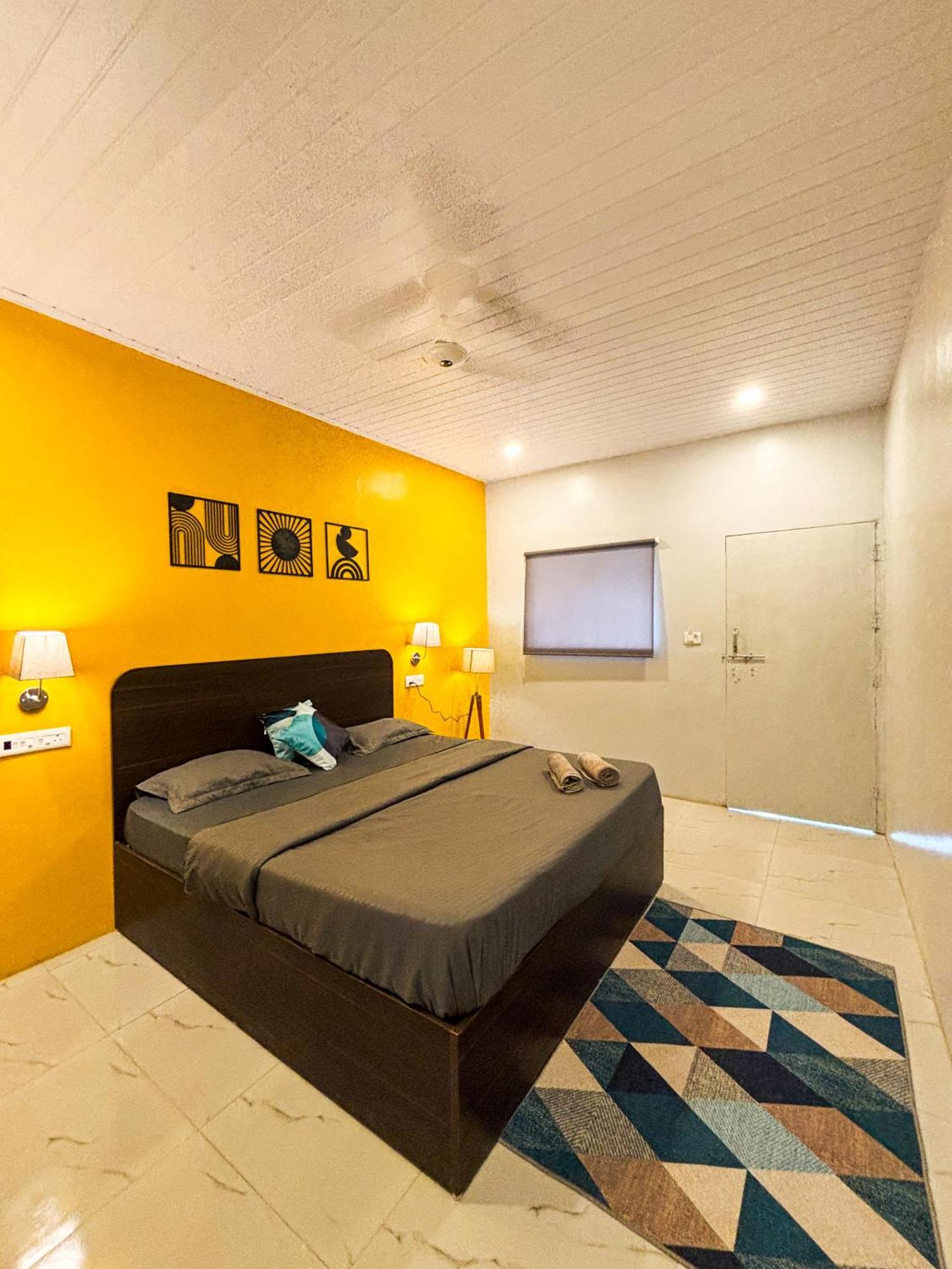 Traverse Luxe Hostel 帕罗林 外观 照片