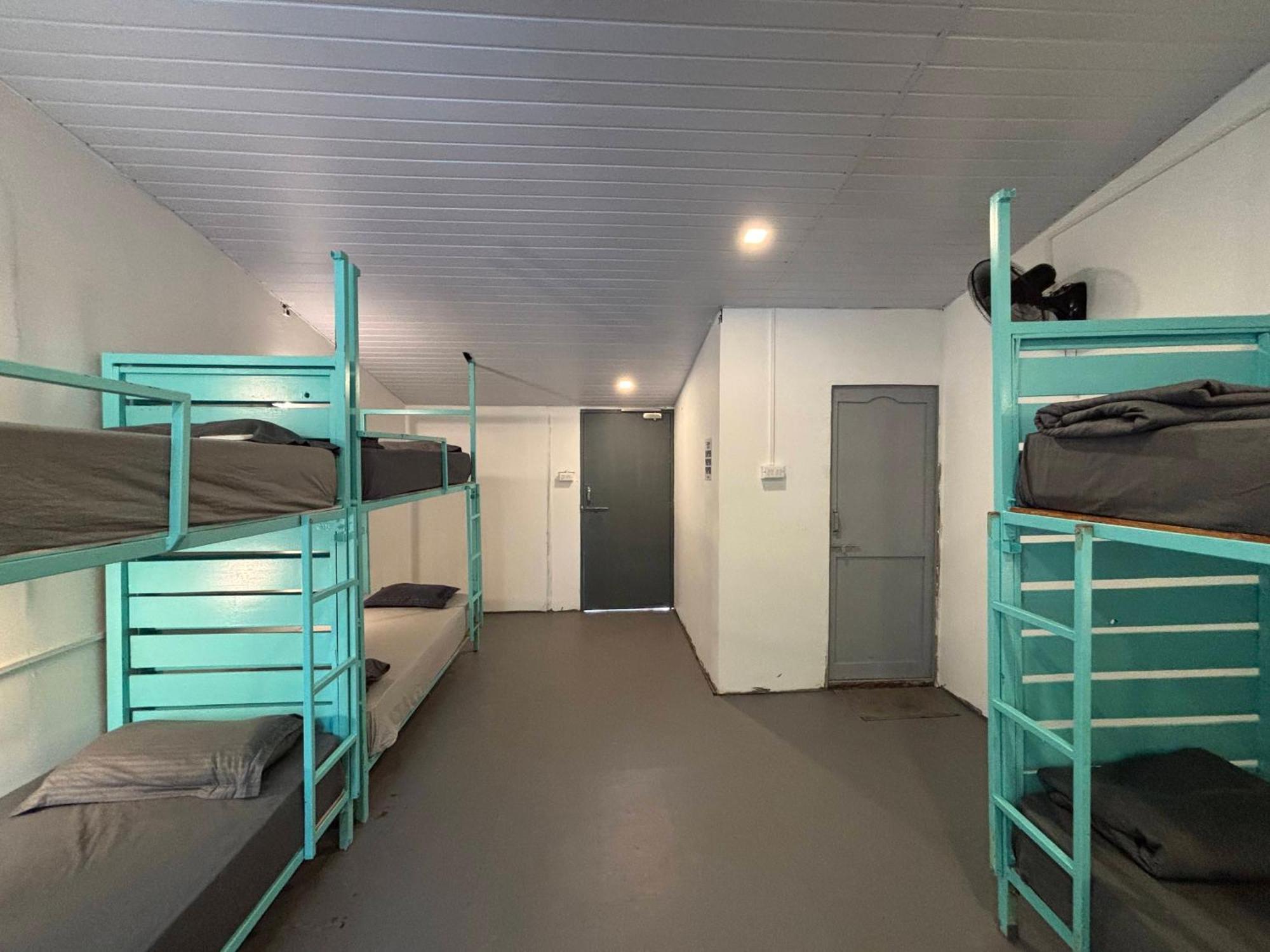 Traverse Luxe Hostel 帕罗林 外观 照片